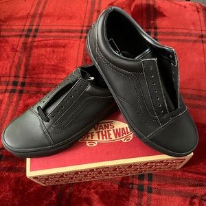 Men’s Black Leather Vans - size 10